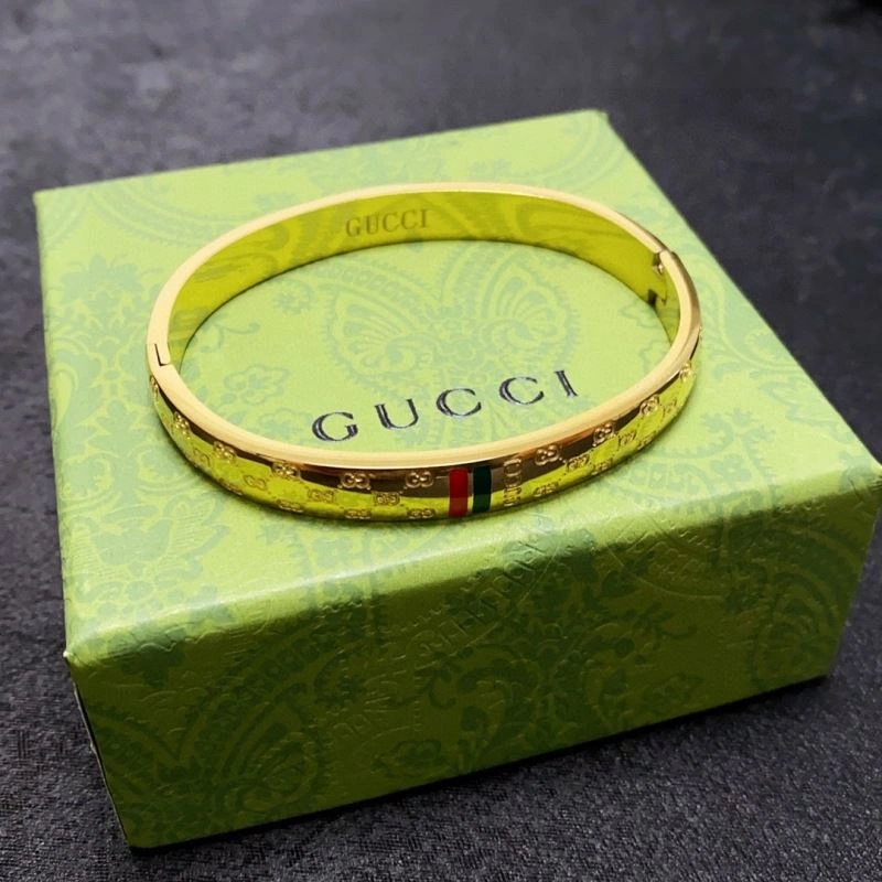 ModernLook Gucci Bracelets 246041