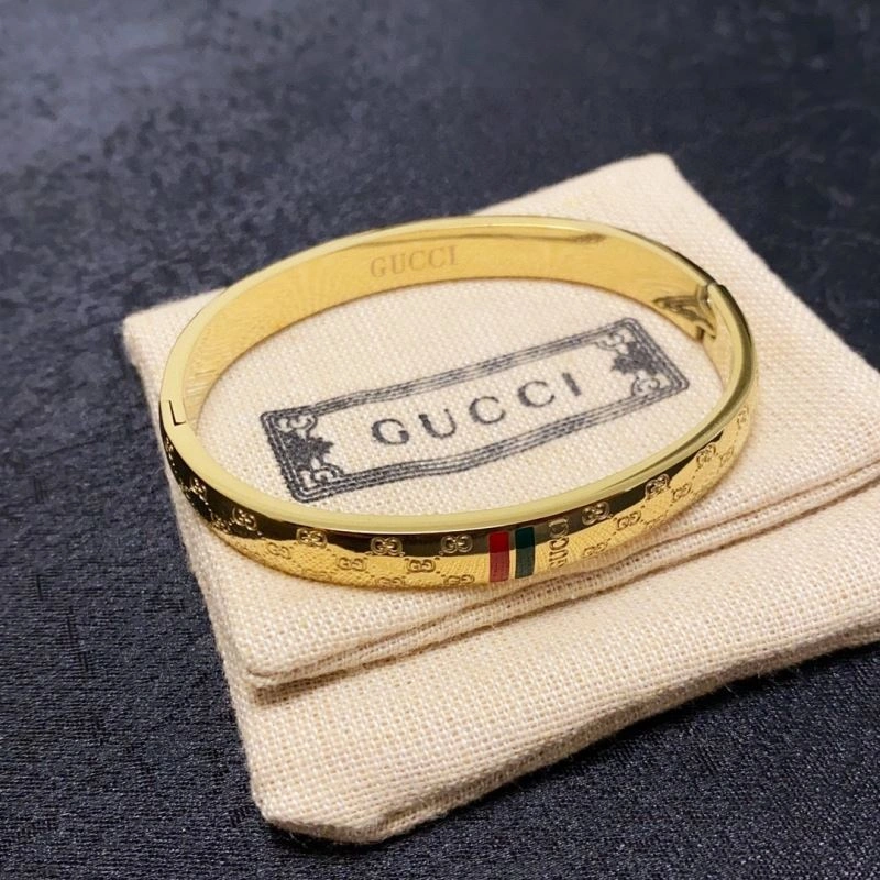 ModernLook Gucci Bracelets 246041