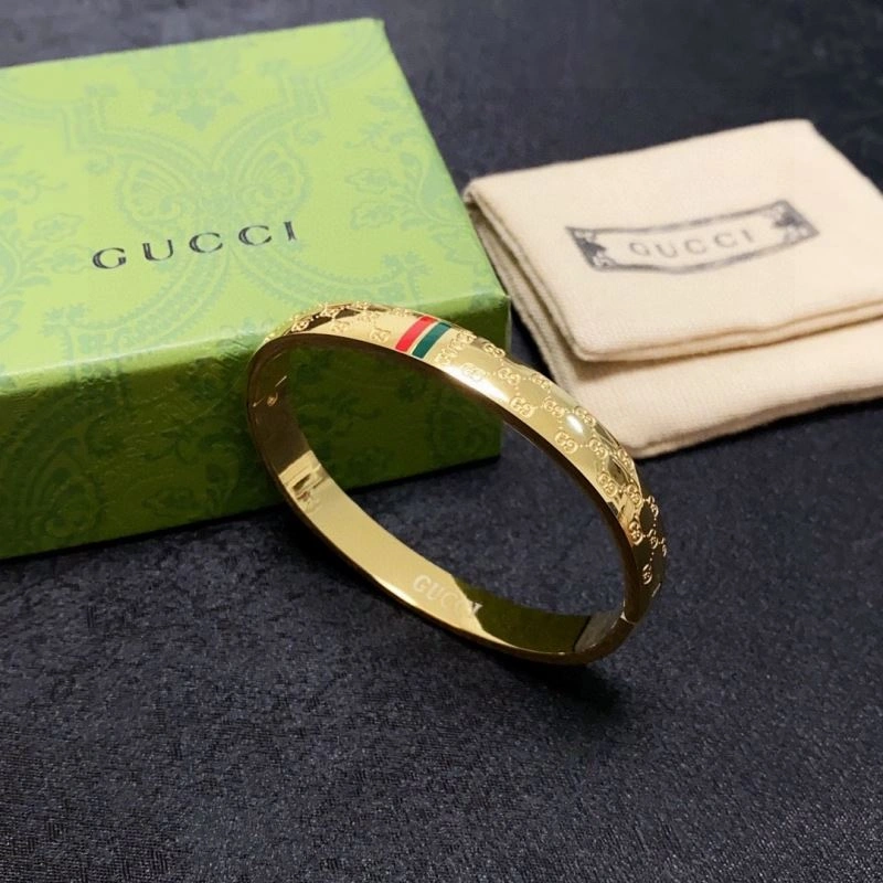 ModernLook Gucci Bracelets 246041