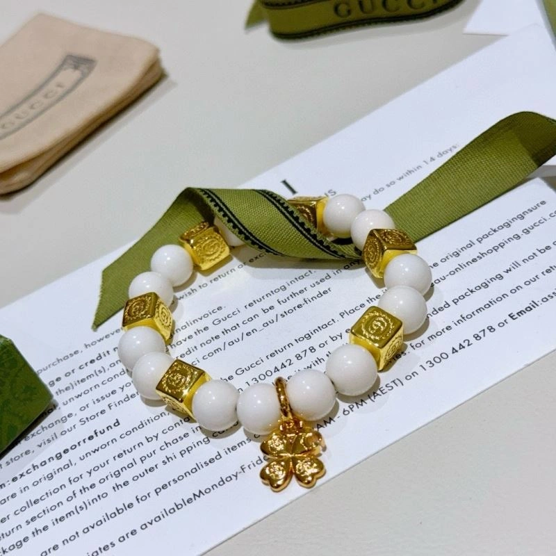 Sporty Gucci Bracelets 246069