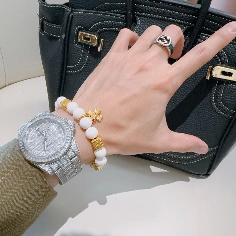 Sporty Gucci Bracelets 246069
