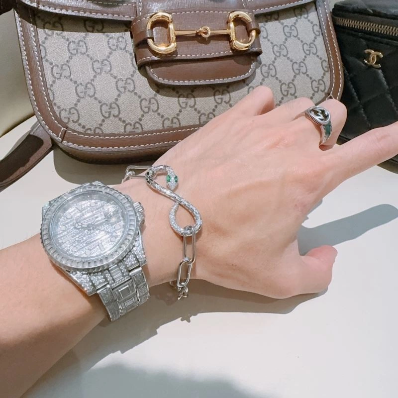 Gucci Bracelets Snug 246037