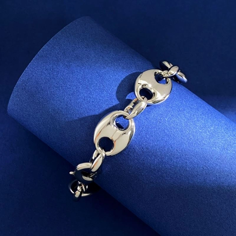 Gucci Bracelets Stylish 245875