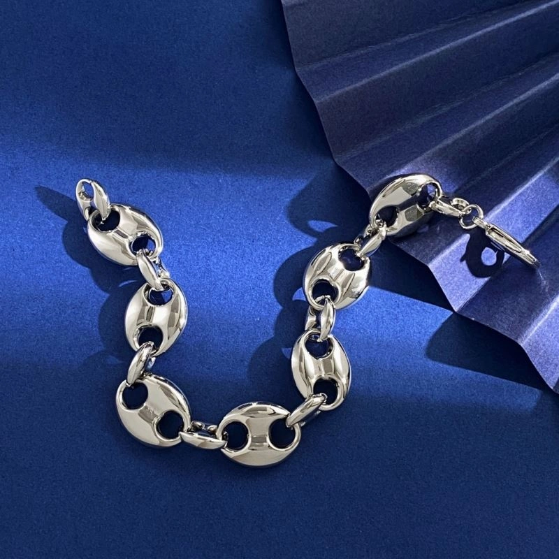 Gucci Bracelets Stylish 245875