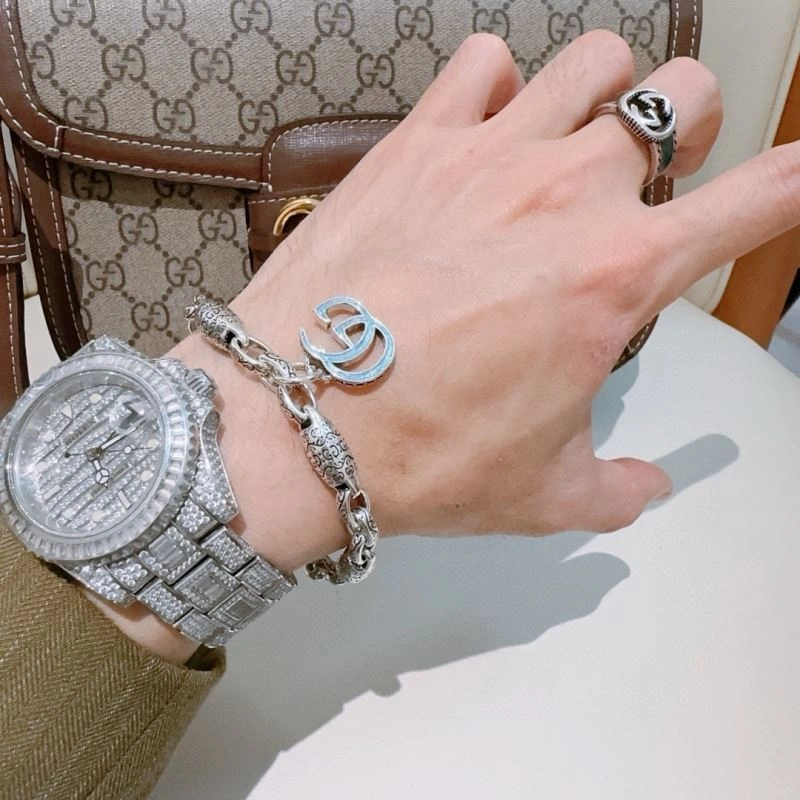 Comfortable Gucci Bracelets 245844