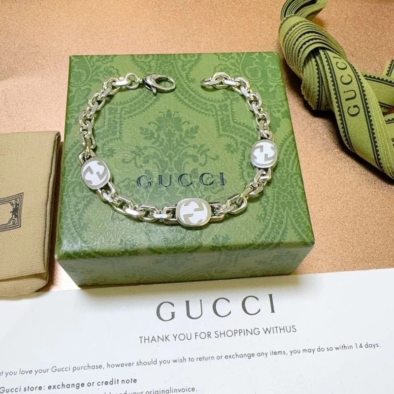 Gucci Bracelets Versatile 246697