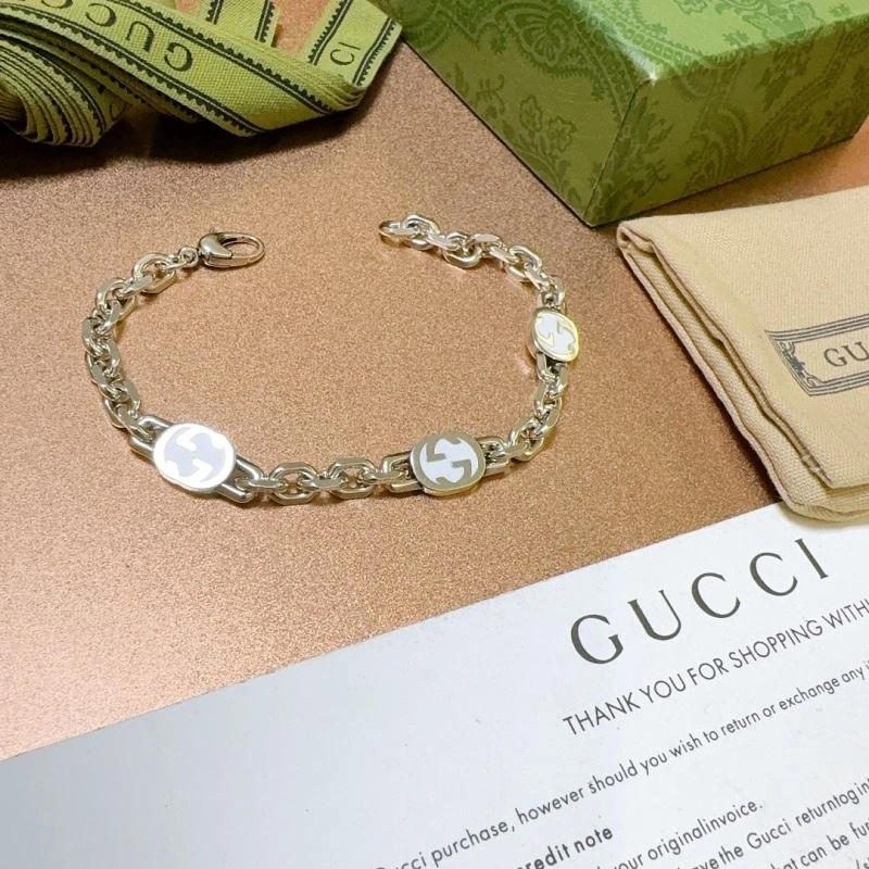 Gucci Bracelets Versatile 246697