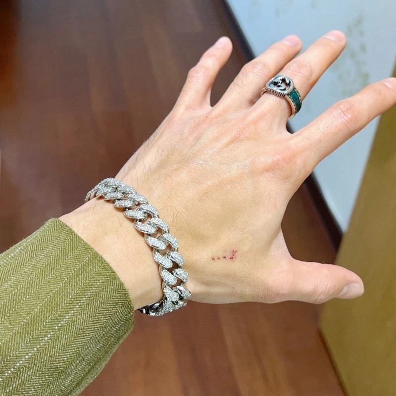 SmoothTexture Gucci Bracelets 246347