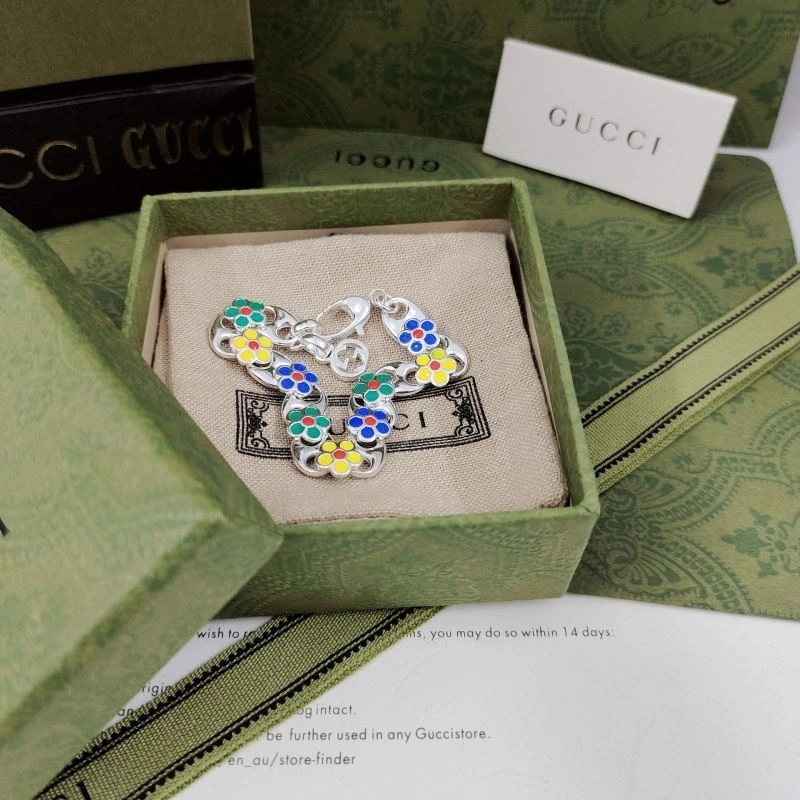 Snug Gucci Bracelets 246311