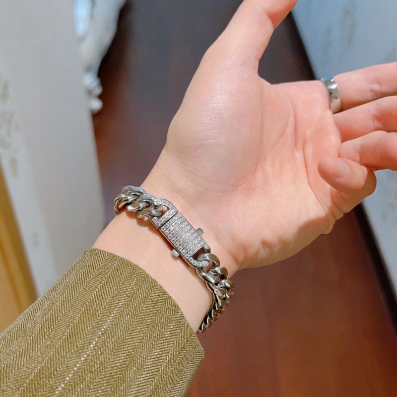 Gucci Bracelets FashionForward 246274