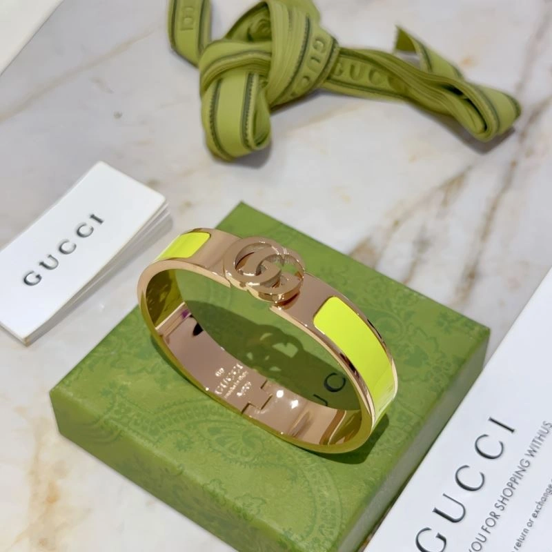 Breathable Gucci Bracelets 245721