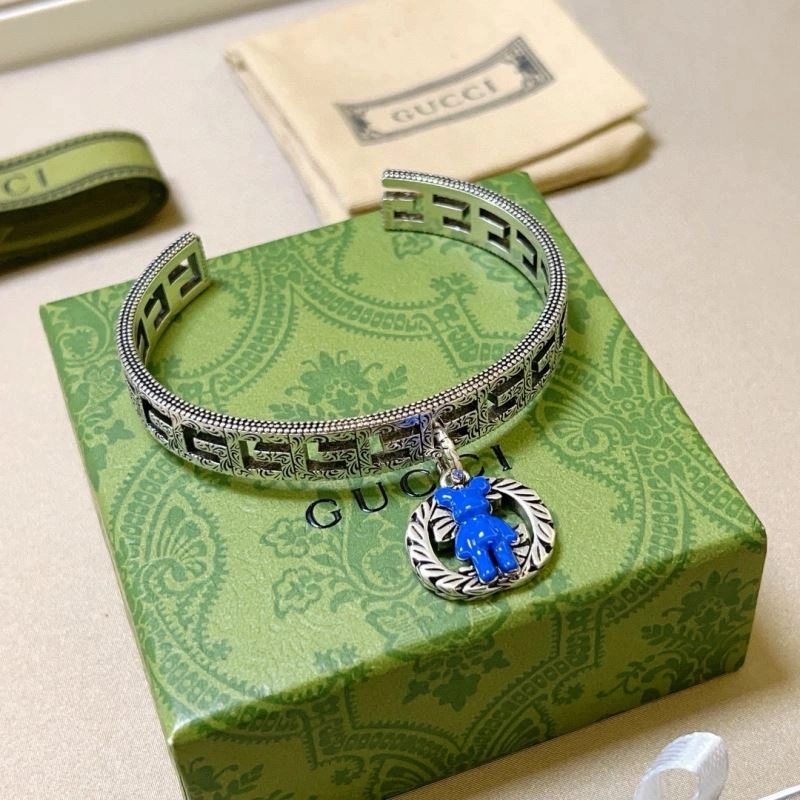 Comfortable Gucci Bracelets 245723