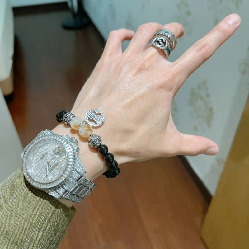 Snug Gucci Bracelets 245698