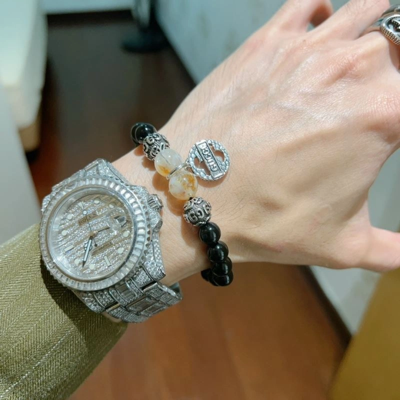 Snug Gucci Bracelets 245698