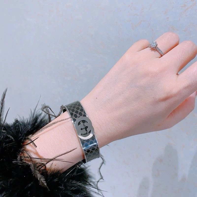 Durable Gucci Bracelets 245675