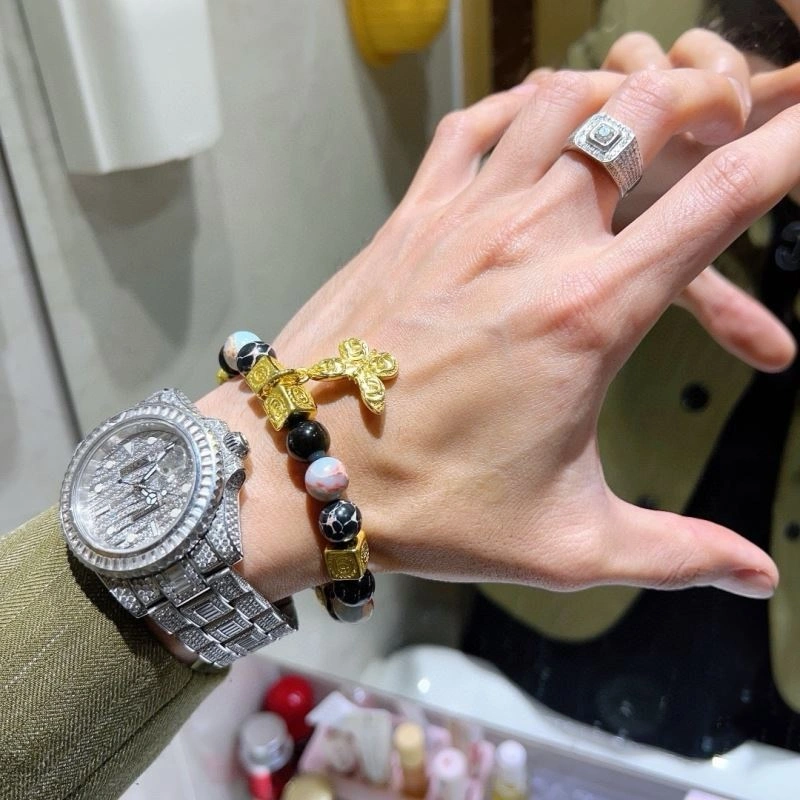 Gucci Bracelets Sleek 245537