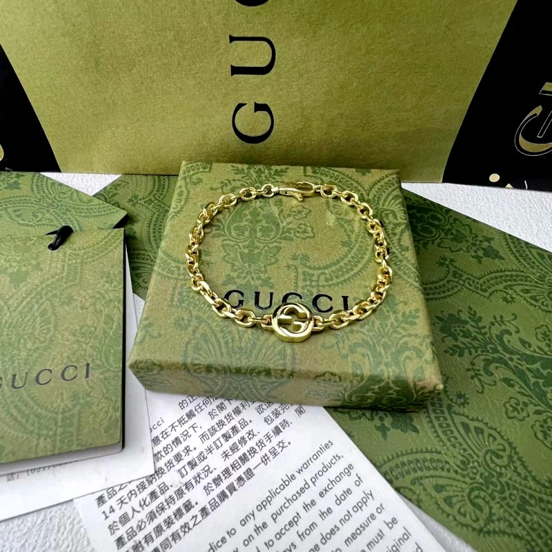 Snug Gucci Bracelets 245480