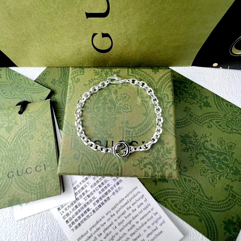Snug Gucci Bracelets 245480
