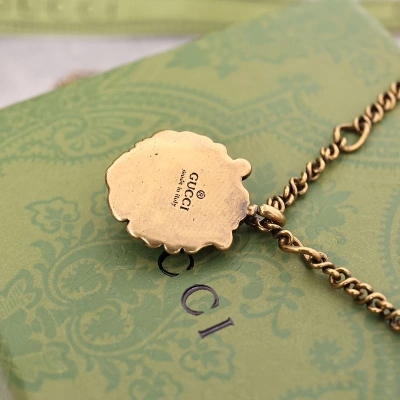Gucci Bracelets Versatile 245478
