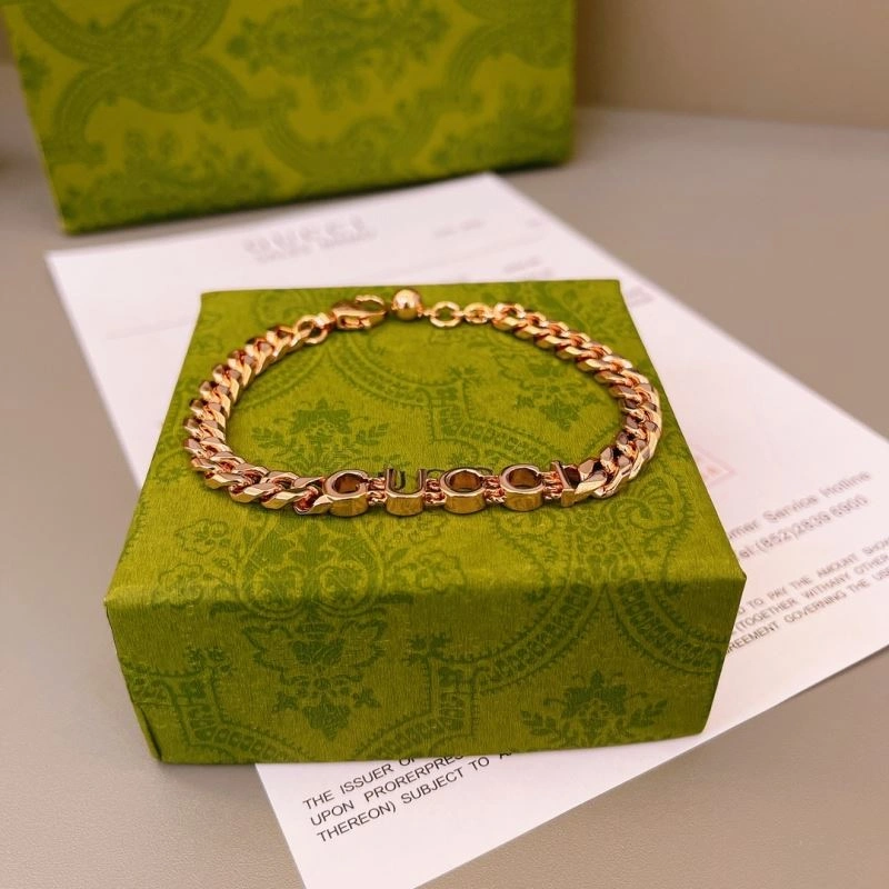 Stylish Gucci Bracelets 245331