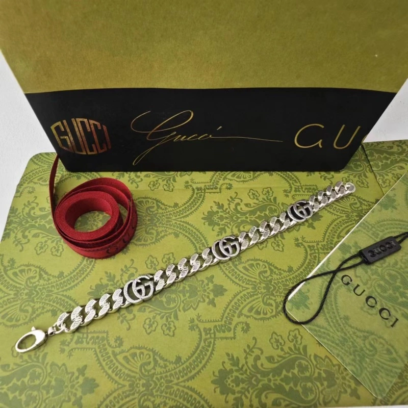 Cozy Gucci Bracelets 245307