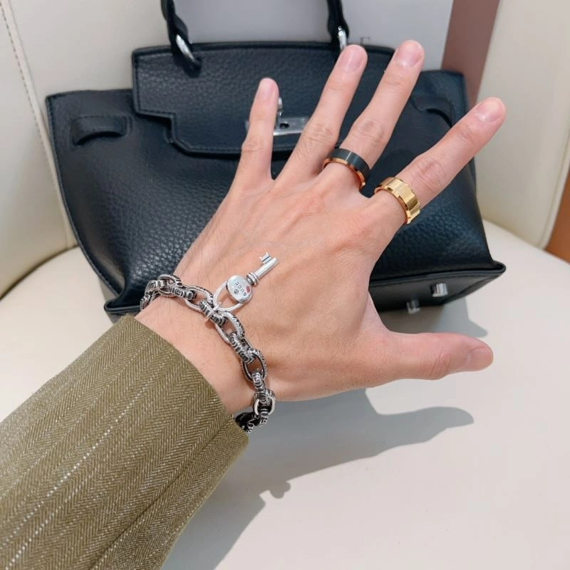 Elegant Gucci Bracelets 245311