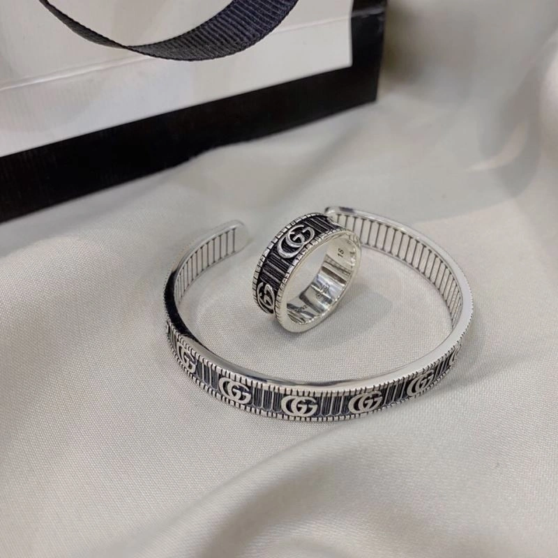 Chic Gucci Bracelets 245290