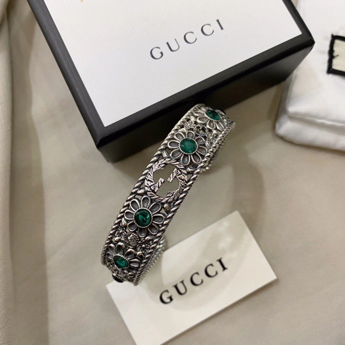 Gucci Bracelets Stylish 245275