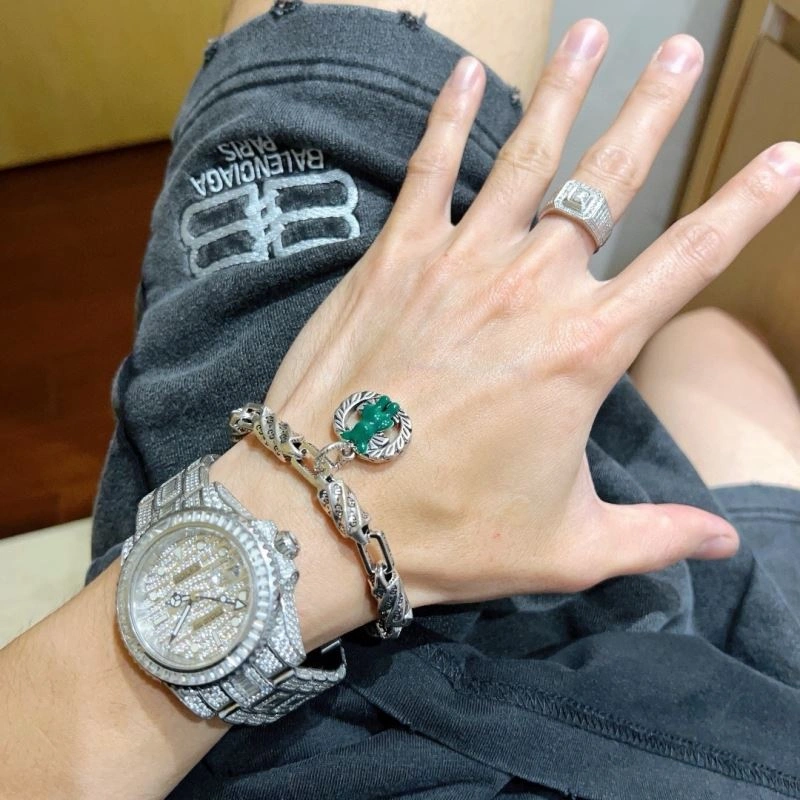 Tailored Gucci Bracelets 245236