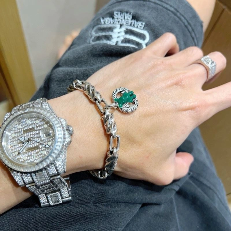 Tailored Gucci Bracelets 245236