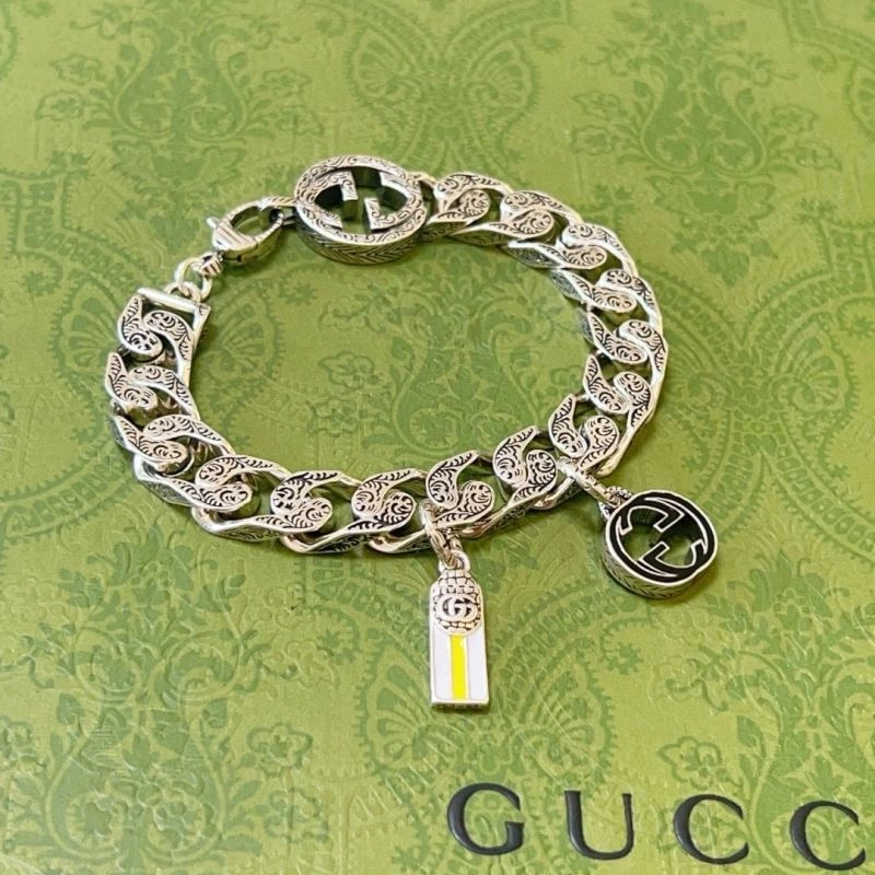RelaxedFit Gucci Bracelets 245196