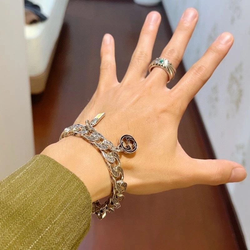 RelaxedFit Gucci Bracelets 245196