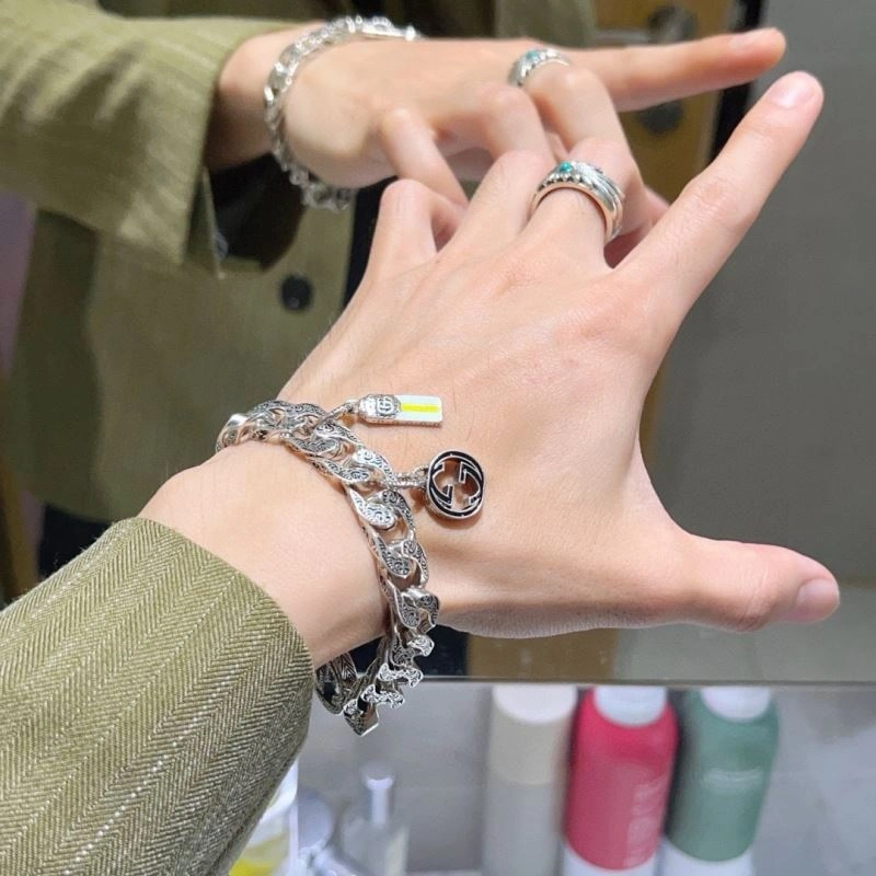 RelaxedFit Gucci Bracelets 245196