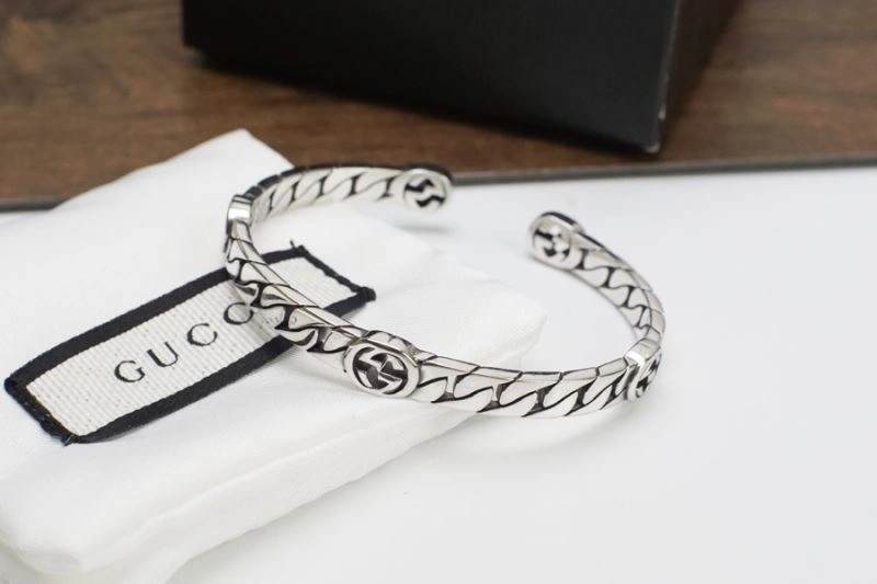 Lightweight Gucci Bracelets 244953