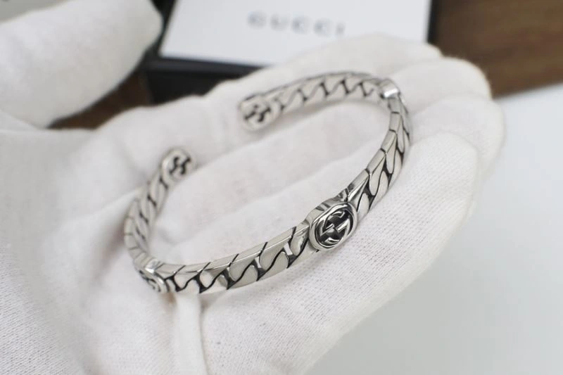 Lightweight Gucci Bracelets 244953