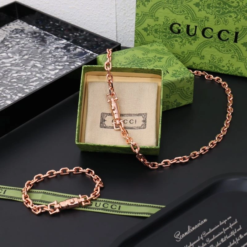 Minimalist Gucci Bracelets 244885