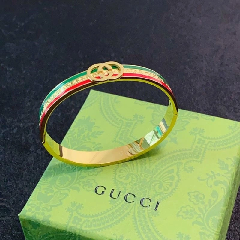 Snug Gucci Bracelets 244604