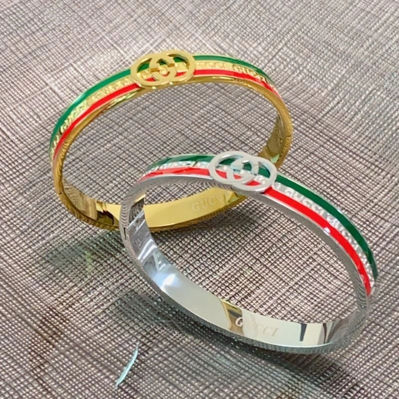 Snug Gucci Bracelets 244604