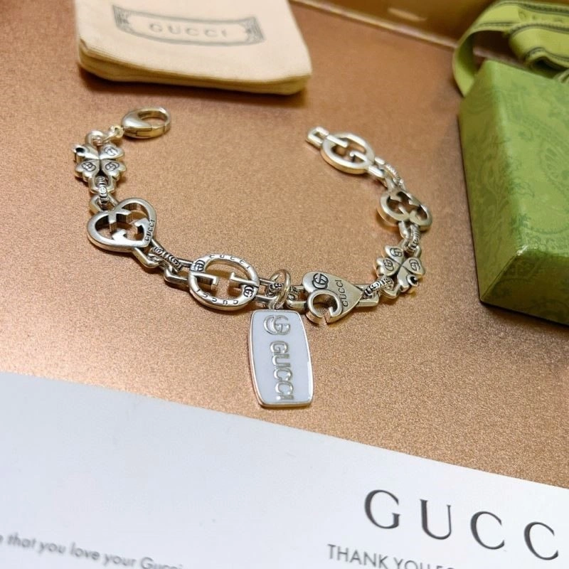 Gucci Bracelets UrbanChic 244617