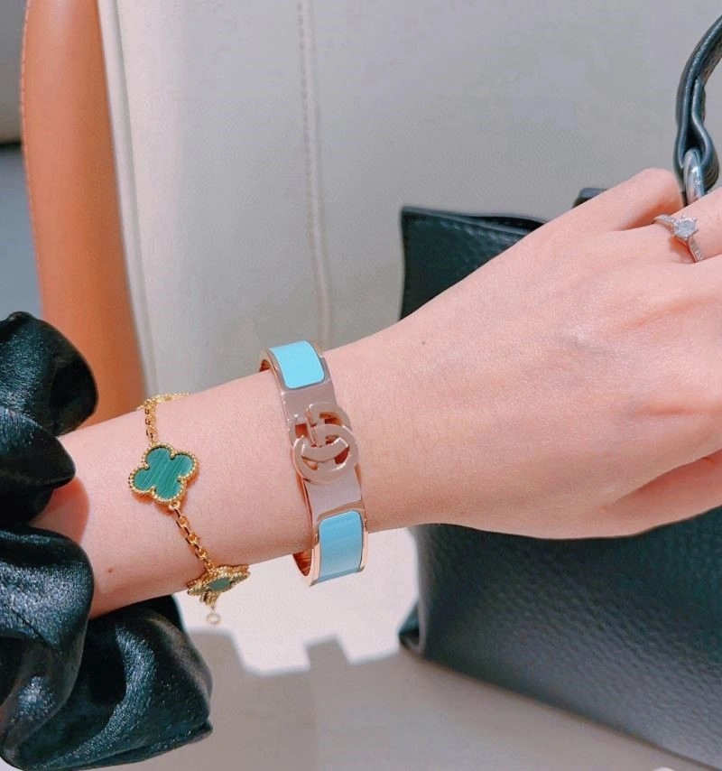 StreetReady Gucci Bracelets 244606