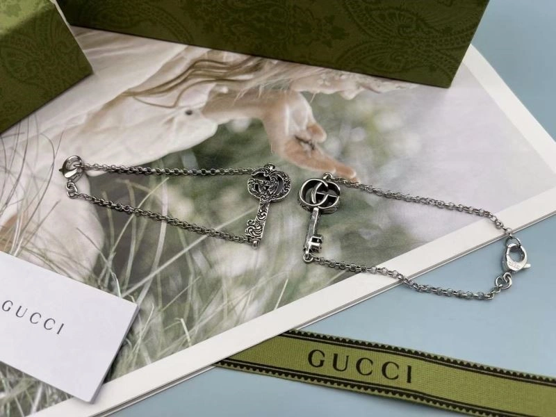 Vibrant Gucci Bracelets 244611
