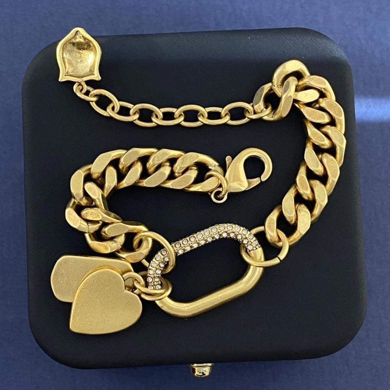 Chic Gucci Bracelets 244564