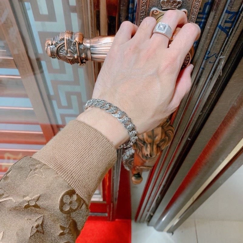 Compact Gucci Bracelets 244574