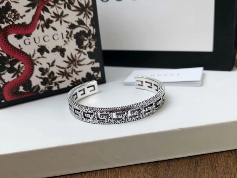 Versatile Gucci Bracelets 244391
