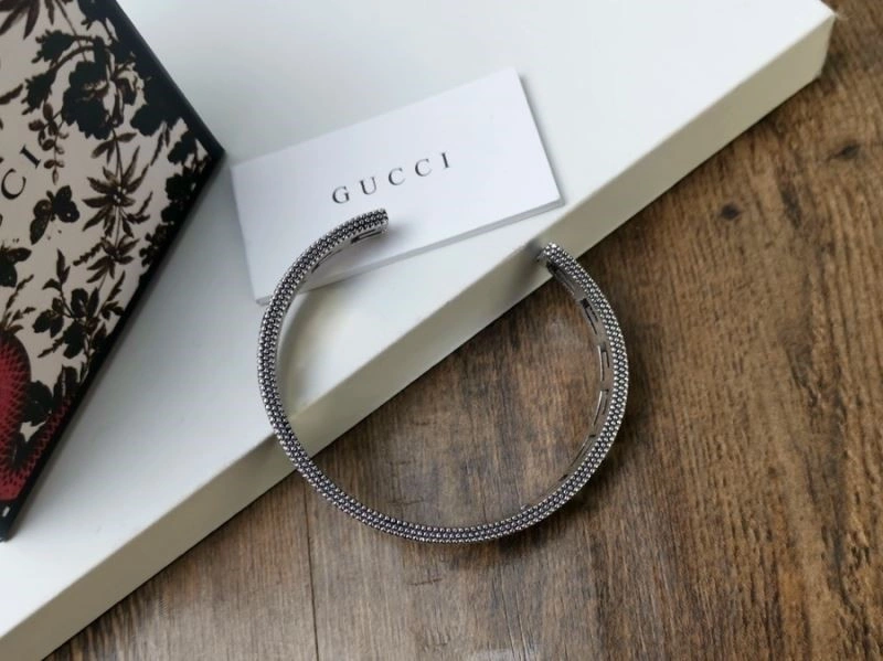 Versatile Gucci Bracelets 244391