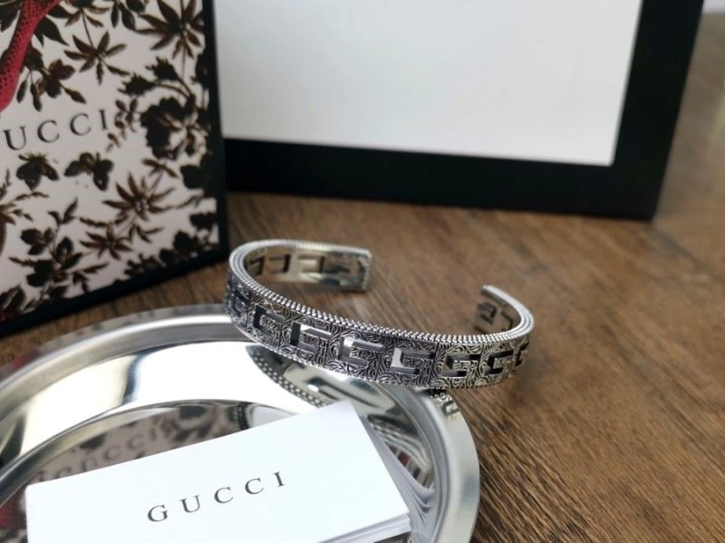 Versatile Gucci Bracelets 244391