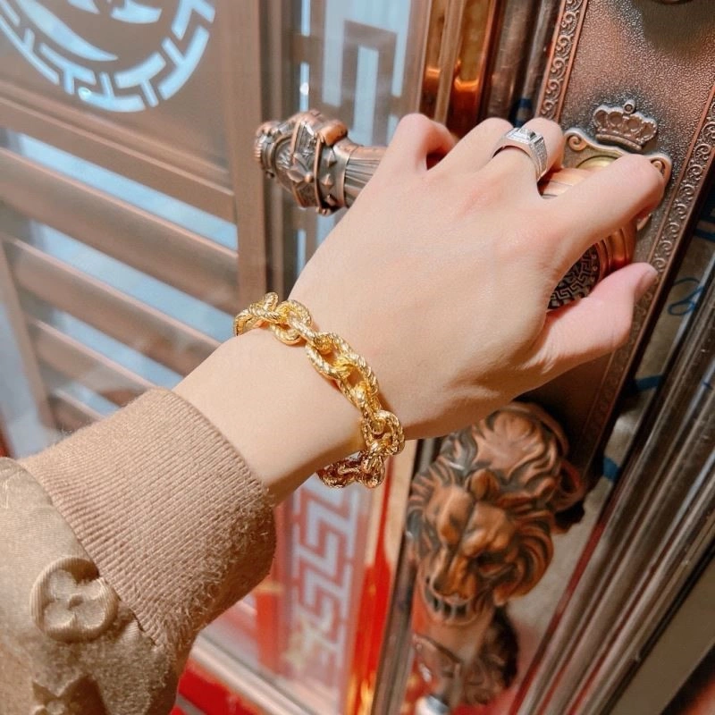 MultiPurpose Gucci Bracelets 244410