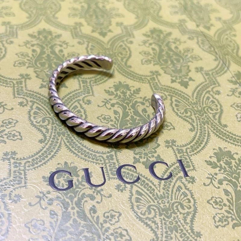 Vibrant Gucci Bracelets 244400