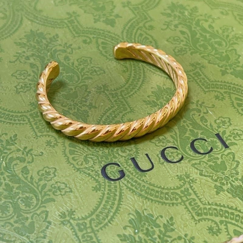Tailored Gucci Bracelets 244361
