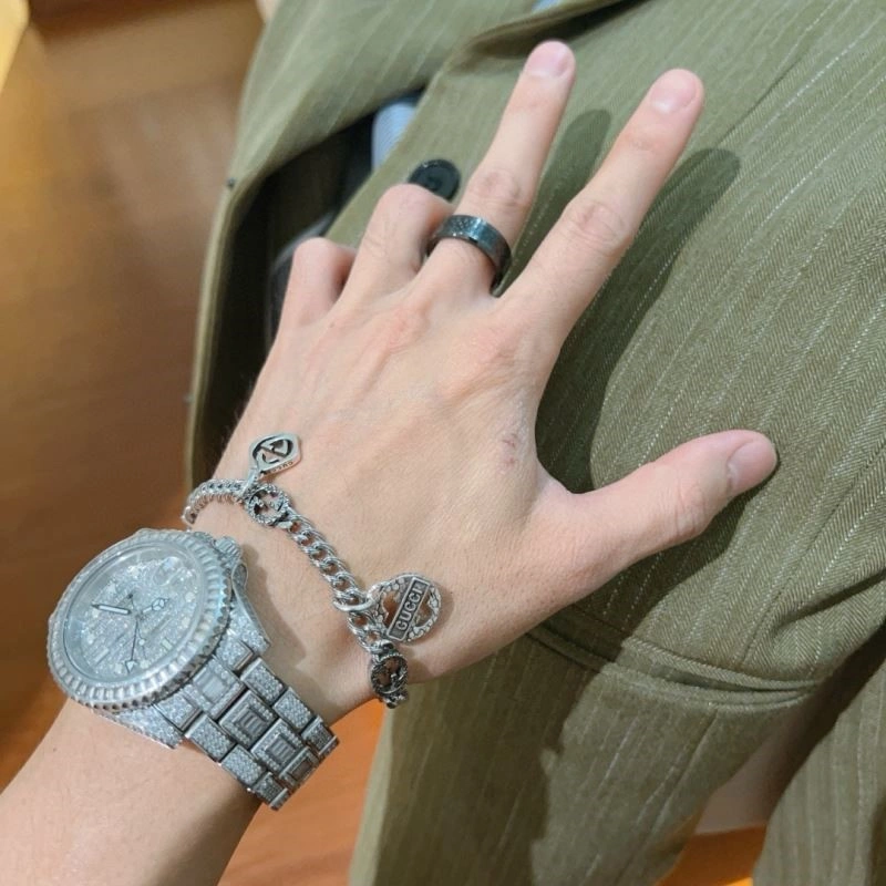 Breathable Gucci Bracelets 244354